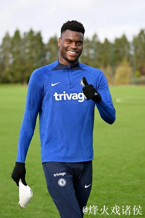 巴迪亚西勒:下赛季我会留在切尔西,渴望一起书写更多历史 巴迪亚西勒:下赛季我会留在切尔西,渴望一起书写更多历史