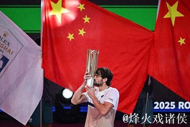 瓦舍罗2-1击败林德克内希 首夺上海大师赛冠军