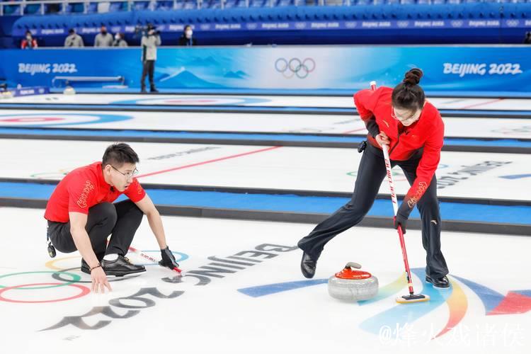 冬奥会冰壶资格赛:中国混双组合豪取六连胜 冬奥会冰壶资格赛:中国混双组合豪取六连胜