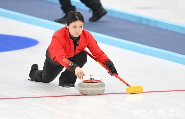 冬奥会冰壶资格赛:中国混双组合豪取六连胜 冬奥会冰壶资格赛:中国混双组合豪取六连胜